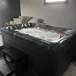 Rozanna Avec Acces Piscine Et Jacuzzi *
