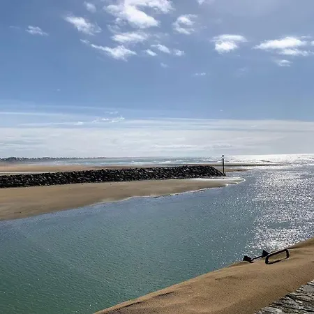 Rozanna Avec Accès Détente Jacuzzi Сasa de vacaciones Saint-Jean-de-la-Rivière
