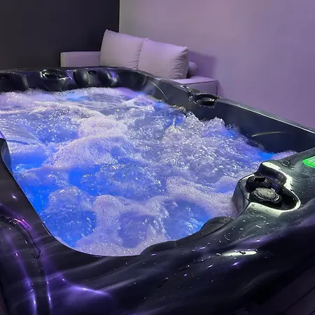 Ferienhaus Rozanna Avec Acces Piscine Et Jacuzzi *