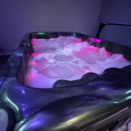 Сasa de vacaciones Rozanna Avec Accès Détente Jacuzzi Saint-Jean-de-la-Rivière