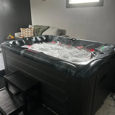 Rozanna Avec Accès Détente Jacuzzi *