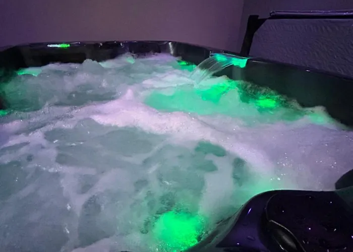 Holiday home Rozanna Avec Acces Piscine Et Jacuzzi *