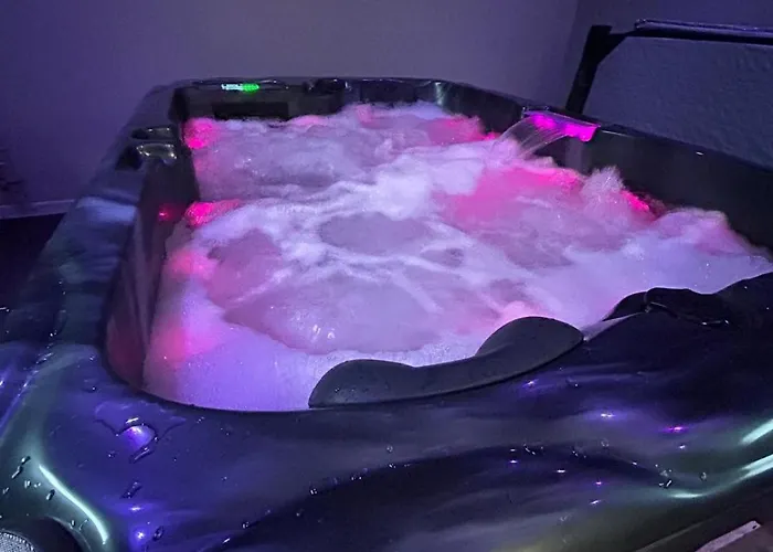 Holiday home Rozanna Avec Acces Piscine Et Jacuzzi Saint-Jean-de-la-Riviere