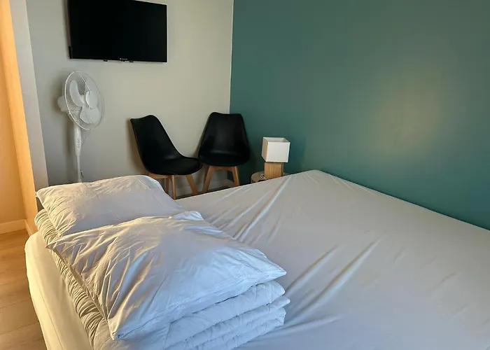 Dom wakacyjny Rozanna Avec Acces Piscine Et Jacuzzi Saint-Jean-de-la-Rivière